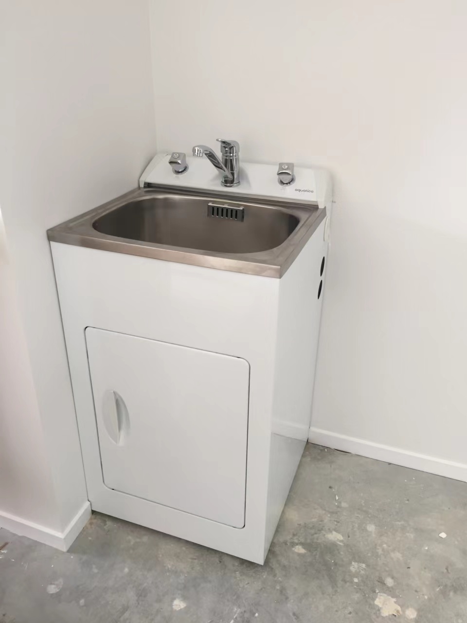 Laundry Tub